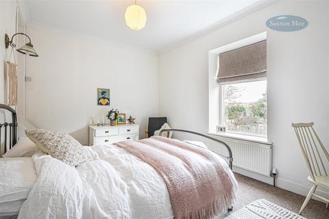 17 Ash Lane, Deepcar, Sheffield, S36 2PD