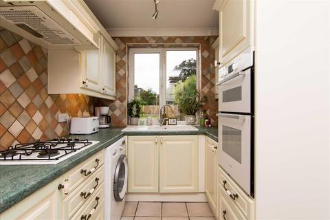 86 Blake Road, West Bridgford, Nottingham, NG2 5LB