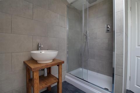 Flat 2, 21 Brunswick Square, Gloucester, GL1 1UN
