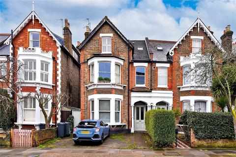 8 Grosvenor Road, London, W4 4EH