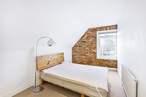 8 Grosvenor Road, London, W4 4EH