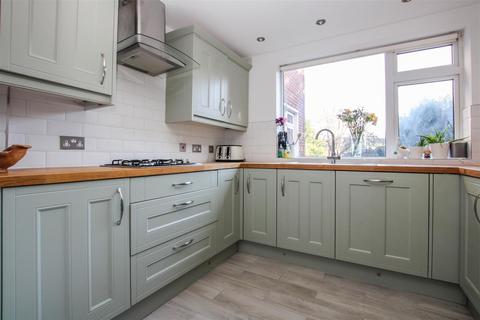 5, Hightrees Court Warley Mount, Warley, Brentwood, CM14 5EW