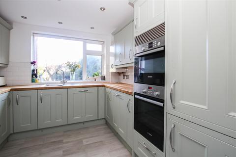 5, Hightrees Court Warley Mount, Warley, Brentwood, CM14 5EW