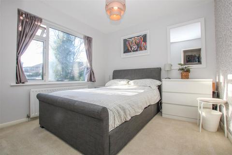5, Hightrees Court Warley Mount, Warley, Brentwood, CM14 5EW