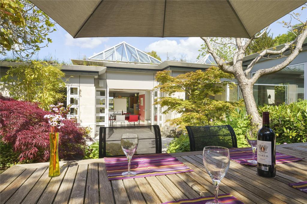 Al Fresco Dining