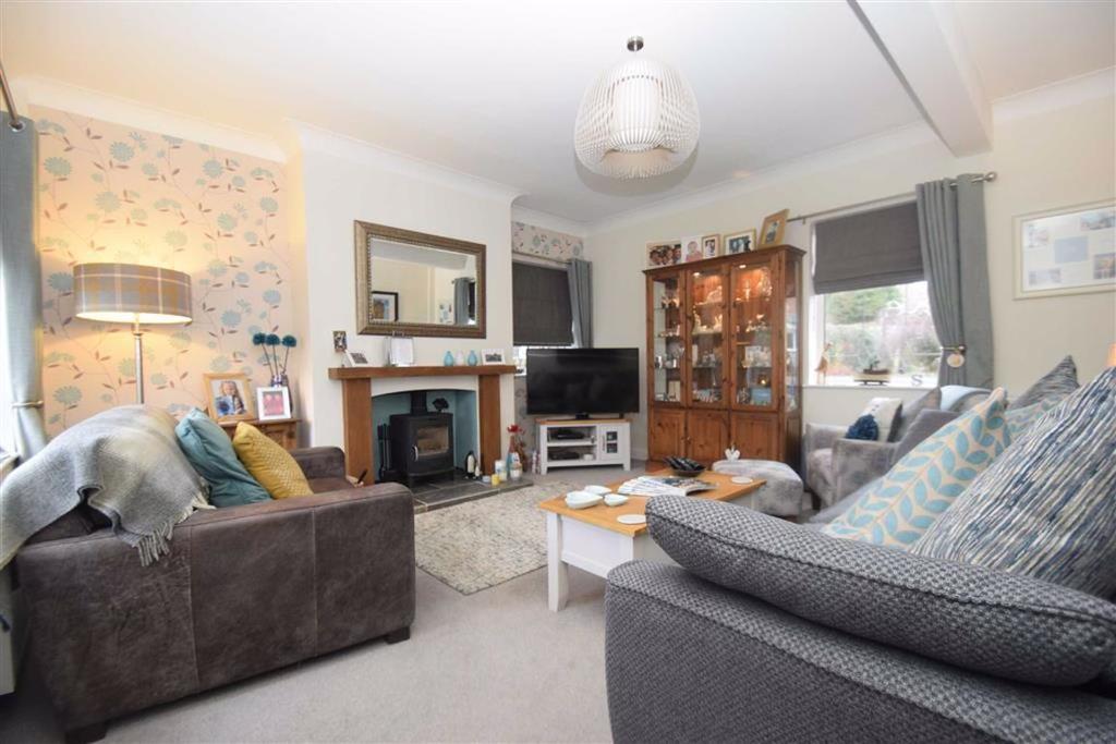 Betton Rise, East Ayton, North Yorkshire, YO13 4 bed detached house £