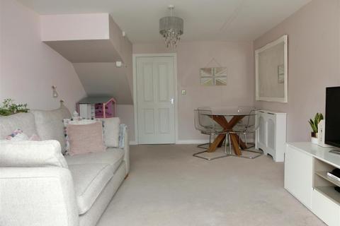 12 Butterworth Close, Wythall, Birmingham, B47 6AH