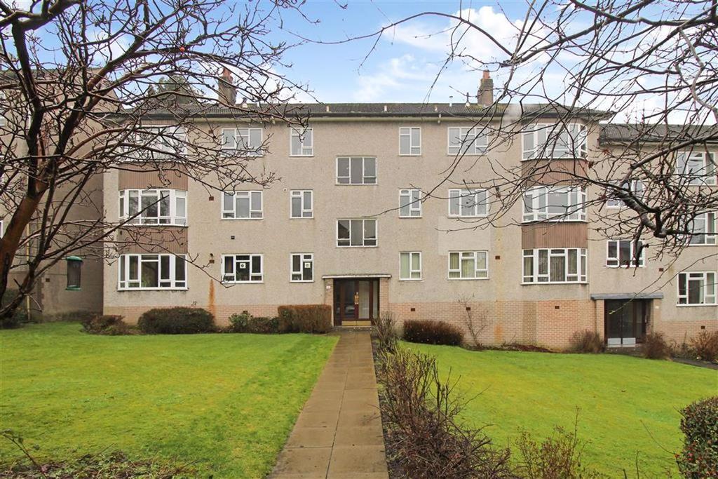 Winton Drive, Glasgow 2 bed flat £168,000