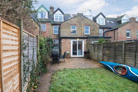 91 Linden Crescent, Folkestone, CT19 5SD