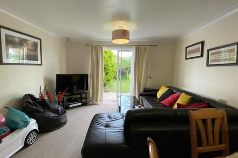 23 Millside Close, Northampton, NN2 7TR
