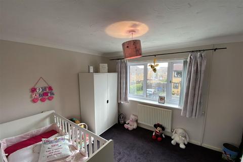 23 Millside Close, Northampton, NN2 7TR
