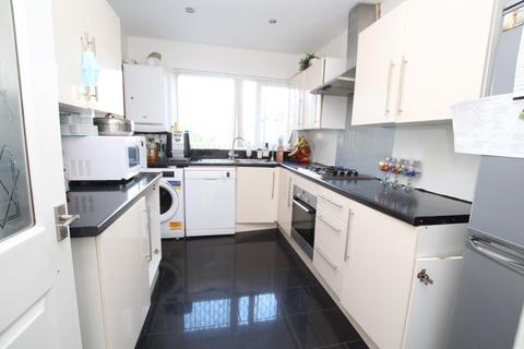 19 Grovelands, Bradford, BD2 4HH