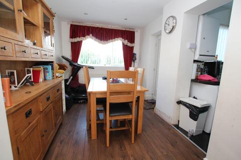 19 Grovelands, Bradford, BD2 4HH
