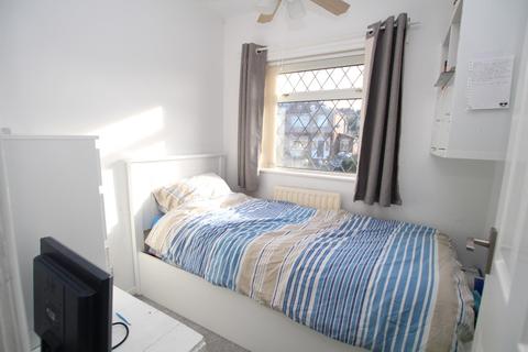 19 Grovelands, Bradford, BD2 4HH