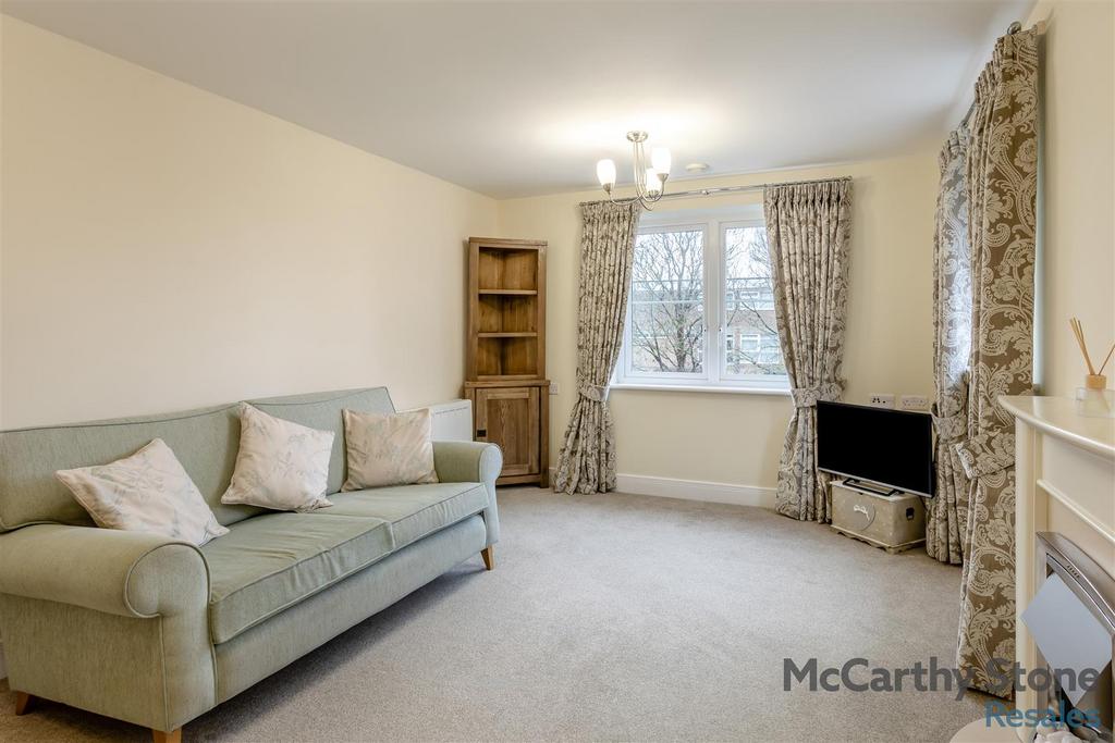 8674804-interior08.jpg