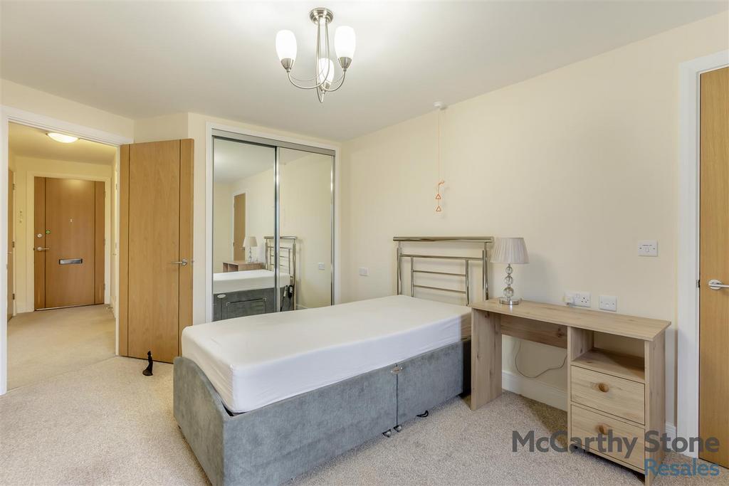 8674804-interior02.jpg