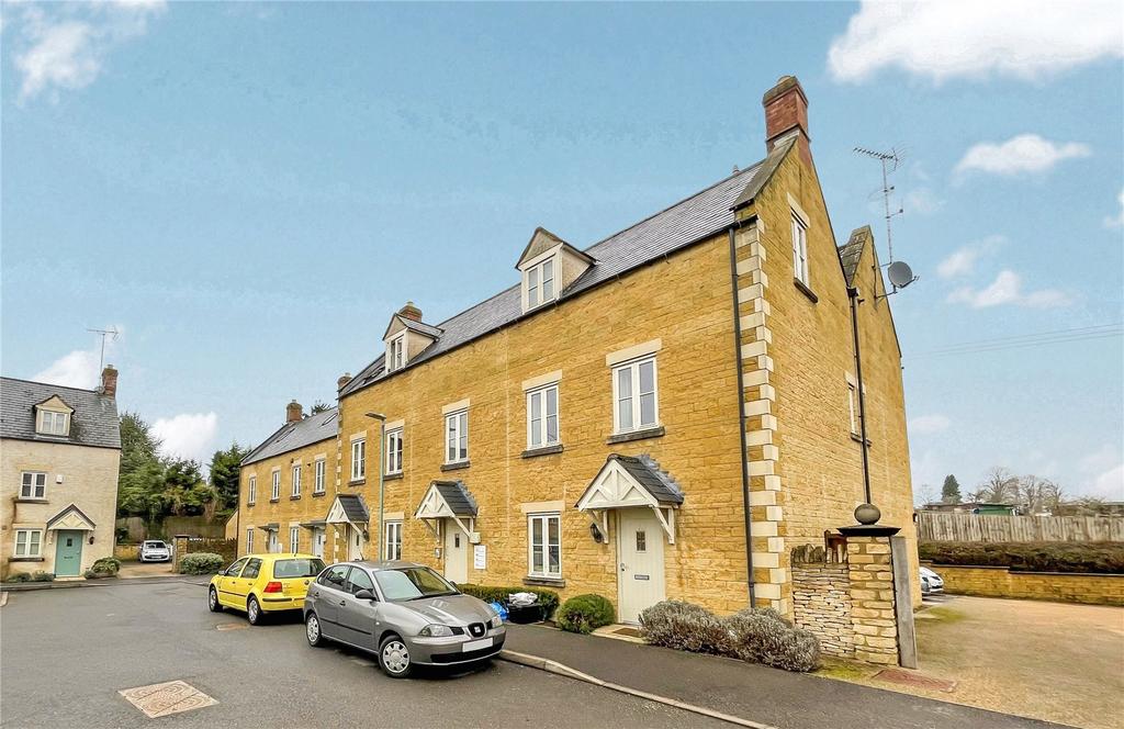 Churn Meadows, Cirencester, GL7 2 bed apartment £850 pcm (£196 pw)