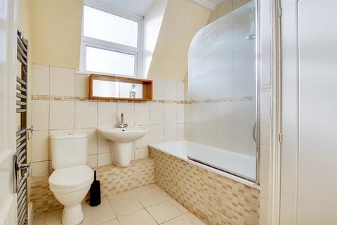 12b Griffiths Road, London, SW19 1SP