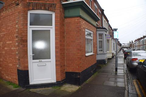 2 bedroom terraced house to rent, Whitworth Road, Northampton, NN1