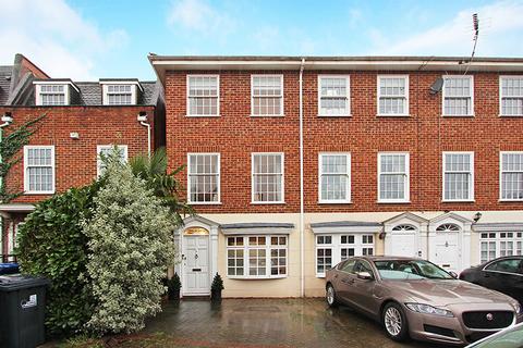 10 Albert Road, London, W5 1RR