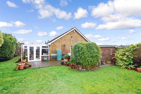 1 Ashleigh Close, Angmering, Littlehampton, BN16 4BX