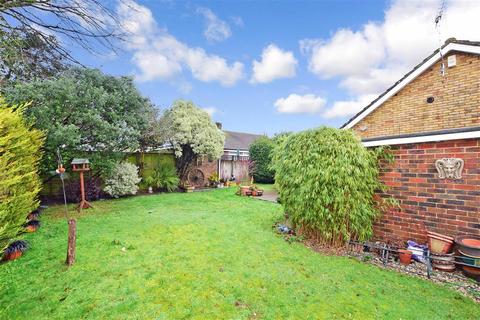 1 Ashleigh Close, Angmering, Littlehampton, BN16 4BX