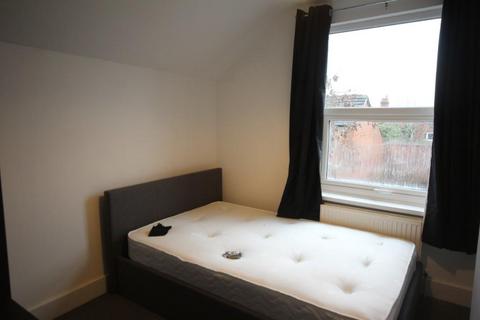 1 bedroom in a house share to rent, Havelock Street, Kettering NN16