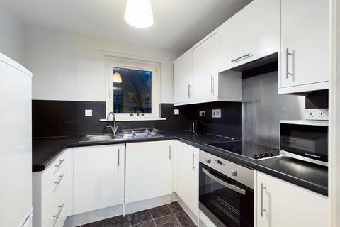 2 bedroom flat to rent, Drum Terrace, Leith, Edinburgh, EH7