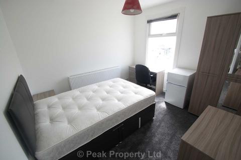 1 bedroom in a house share to rent - Old Southend Road, Southend On Sea
