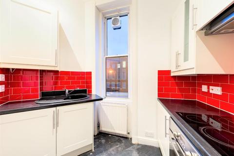 17 Bellevue Road, Edinburgh, EH7 4DL