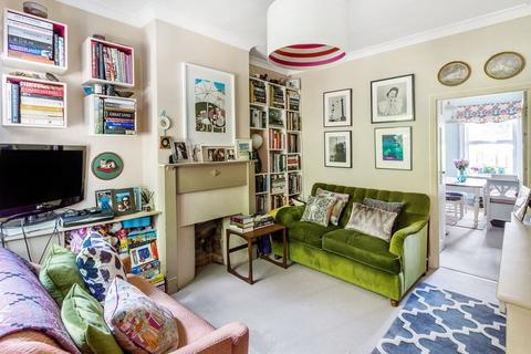 105 Poplar Road, Leatherhead, KT22 8SB