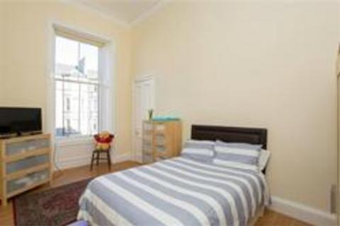 3 bedroom flat to rent, Montgomery Street , Edinburgh  EH7