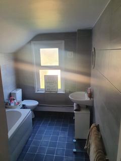 33 Bowes Road, Rochester, ME2 4BU