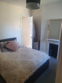 33 Bowes Road, Rochester, ME2 4BU