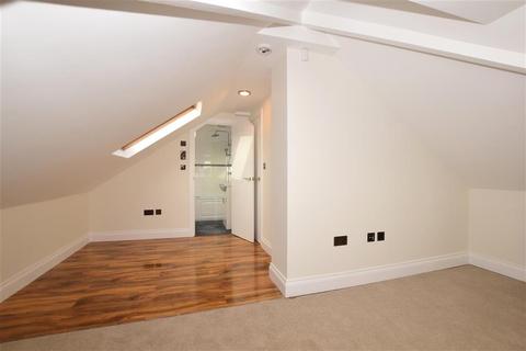 Flat 9, 18 Avenue Road, Sutton, SM2 6JD