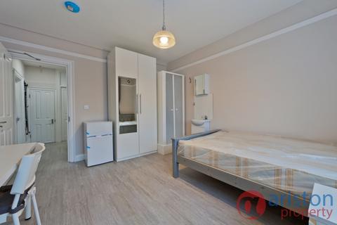 Flat share to rent, Watford Way, Hendon Central
