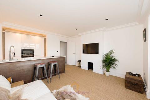 2 bedroom apartment to rent - Danehurst Court, Epsom