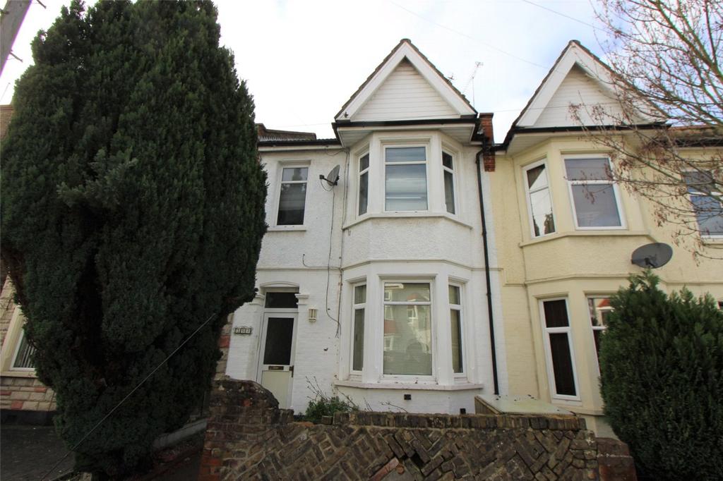 Westminster Drive, WestcliffonSea, SS0 4 bed terraced house £325,000