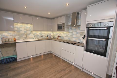 18 Barming Close, Eastbourne, BN23 7JP