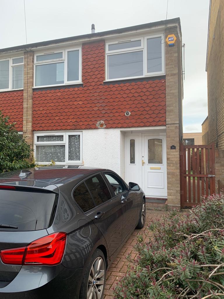 Fruen Road, Feltham, TW14 3 bed semidetached house £415,000