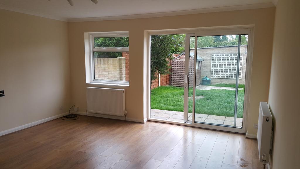 Fruen Road, Feltham, TW14 3 bed semidetached house £415,000