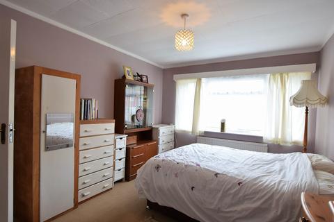 55 Blenheim Road, Clacton-on-sea, CO15 1DN