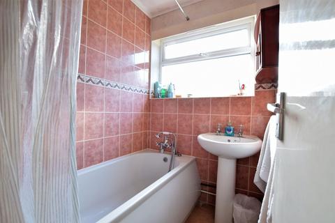 55 Blenheim Road, Clacton-on-sea, CO15 1DN