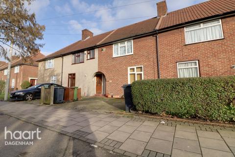 390 Heathway, Dagenham, RM10 8NS