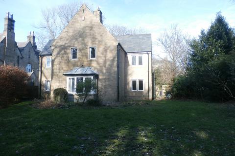 4 bedroom detached house to rent, Church Street South, Old Glossop, Glossop SK13