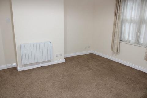 2 bedroom flat to rent, 10 Oxford Road, Newbury RG14