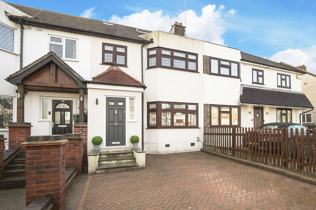 River Road, Buckhurst Hill, IG9 4 bed terraced house £685,000