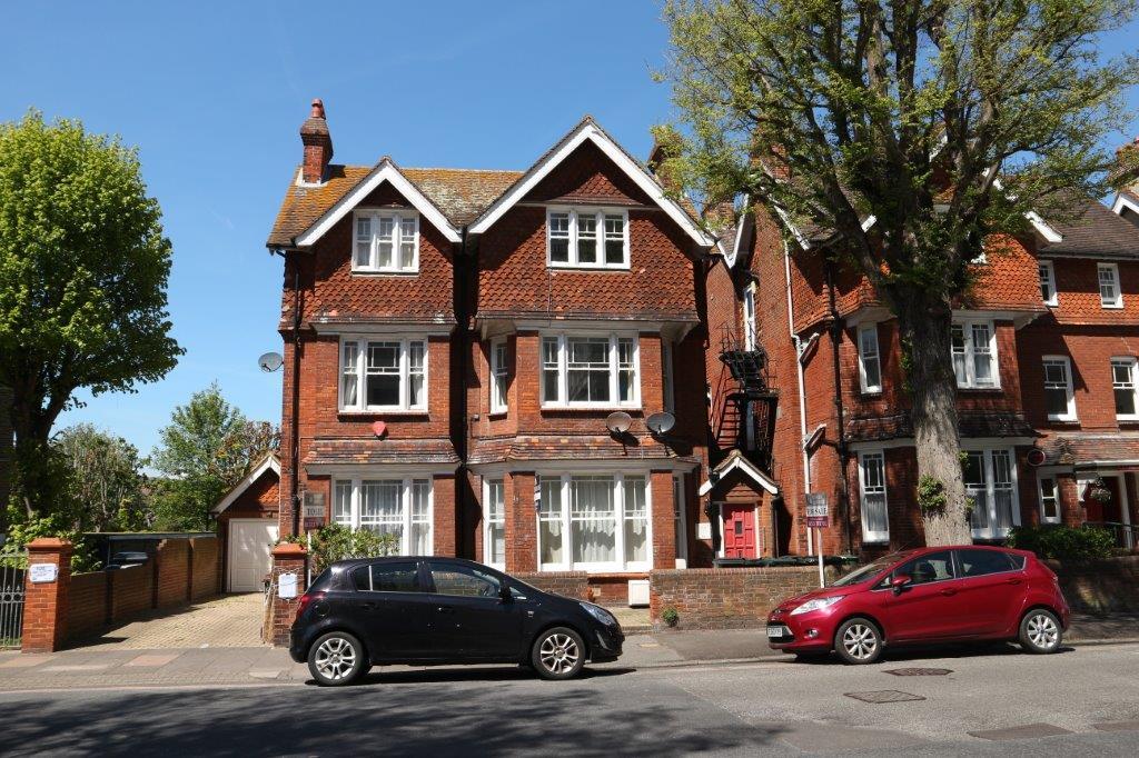 30 Compton Street, Eastbourne BN21 1 bed flat for sale £129,950