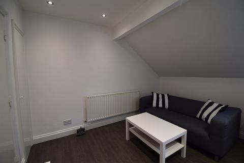 1 bedroom flat to rent - Penarth Road, Cardiff
