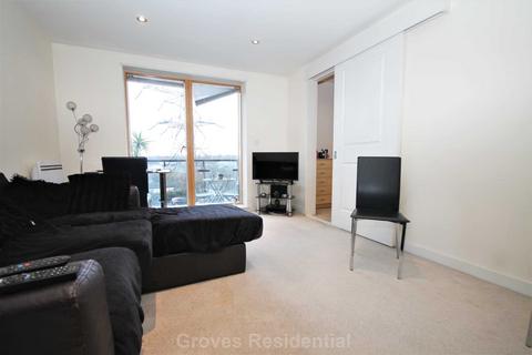 1 bedroom flat to rent, Durnsford Road, London